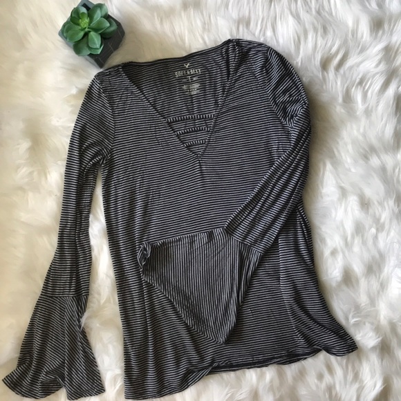 American Eagle Outfitters Tops - American Eagle Soft and Sexy T